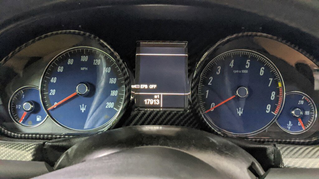 Used 2014 Maserati GranTurismo Sport image 17