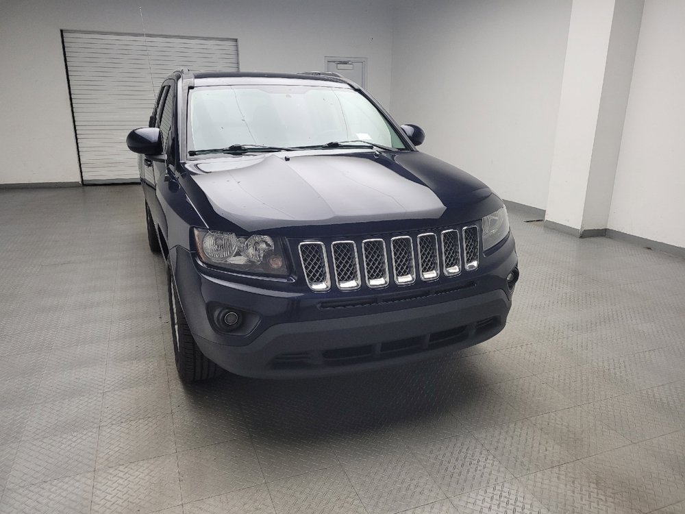 Used 2017 Jeep Compass Latitude AWD/4WD image 14