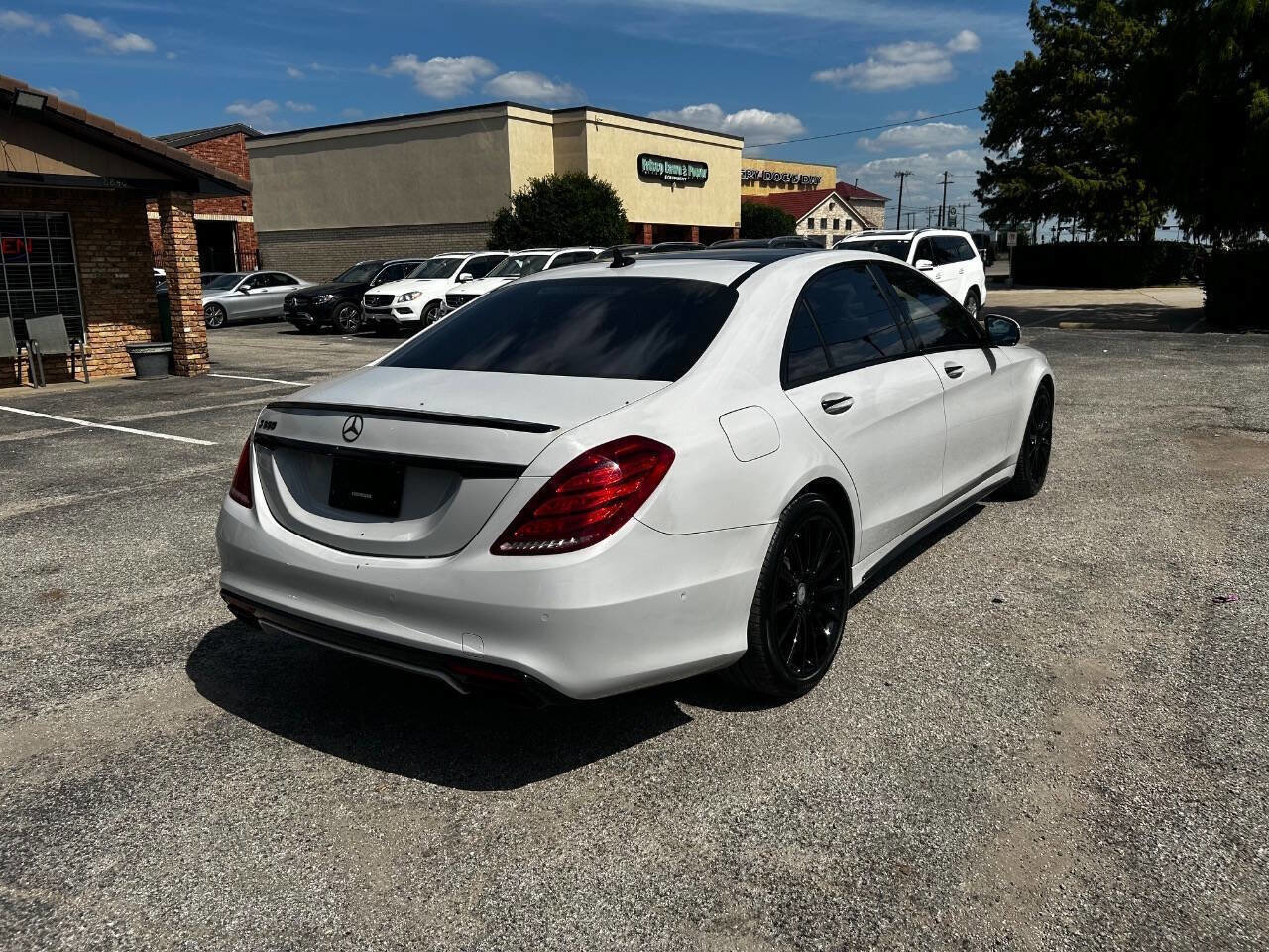 Used 2017 Mercedes-Benz S 550 Sedan image 5