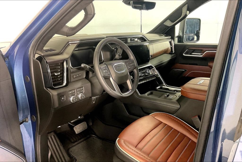 Used 2026 GMC Sierra 2500 Denali Ultimate AWD/4WD image 17
