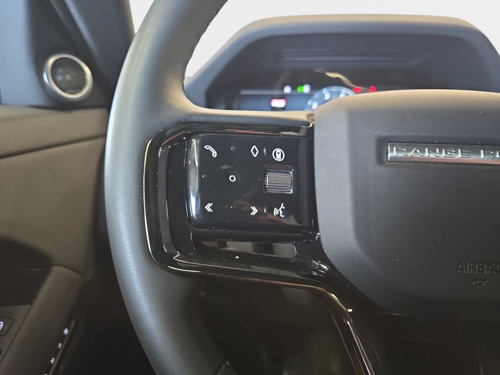 Certified 2025 Land Rover Range Rover Evoque S AWD/4WD image 20