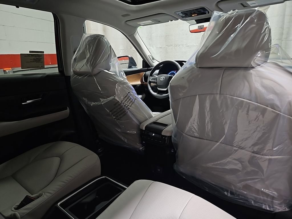 Used 2026 Toyota Grand Highlander Limited image 26