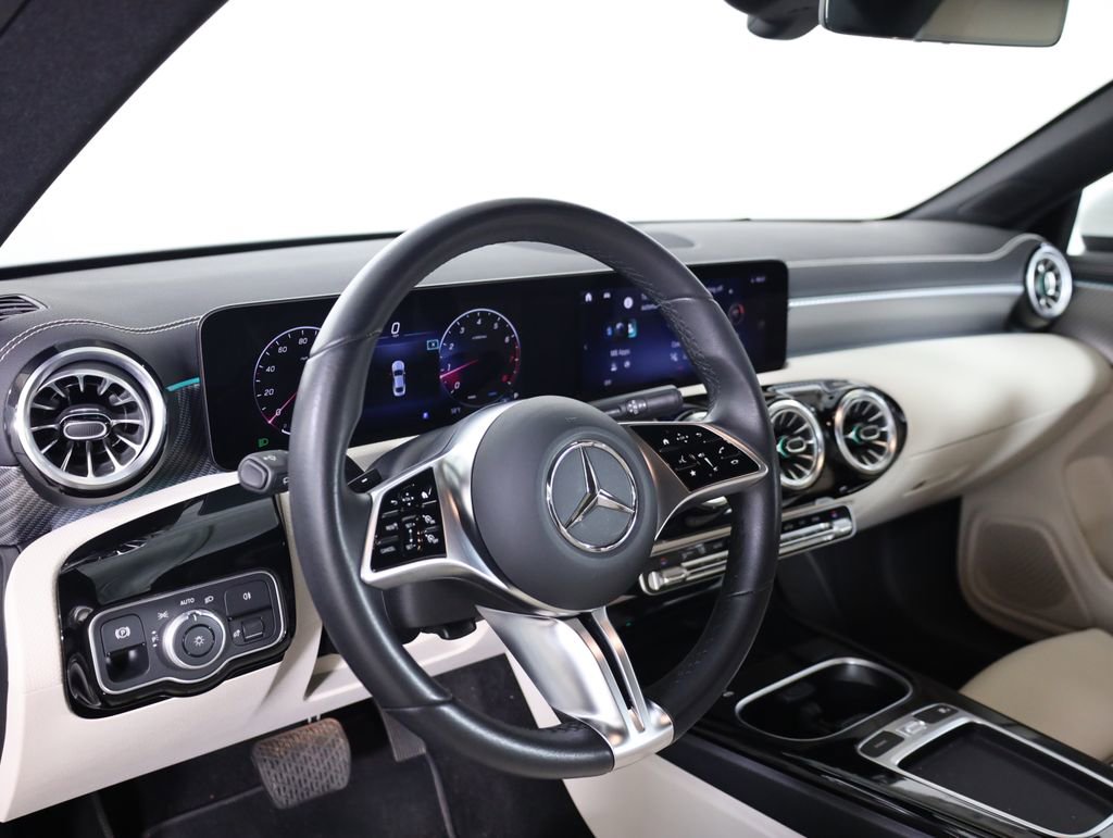 Certified 2025 Mercedes-Benz CLA 250 4MATIC image 29
