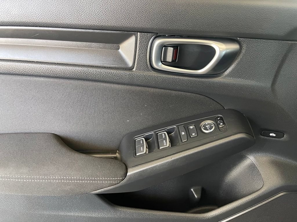 Used 2025 Honda Civic LX image 9