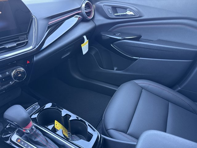 New 2026 Chevrolet Trax RS w/ Sunroof Package image 21