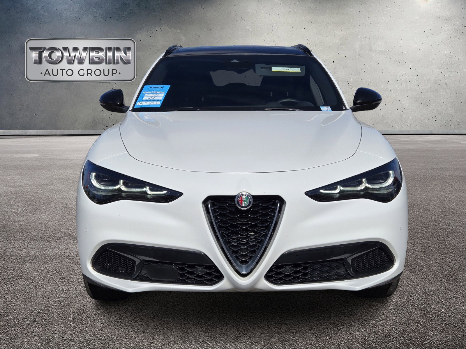Used 2024 Alfa Romeo Stelvio Ti image 8