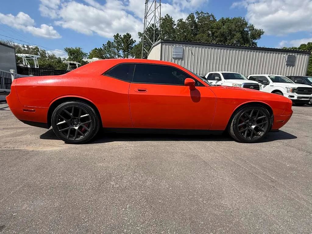 Used 2010 Dodge Challenger SRT8 w/ SRT Option Group II RWD image 8