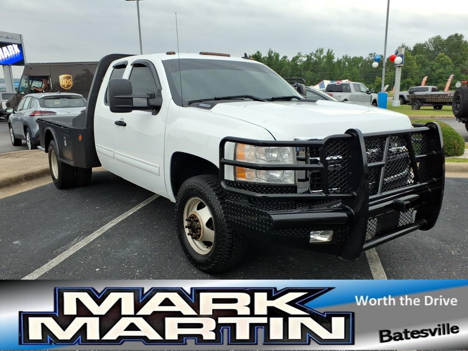 Used 2009 Chevrolet Silverado 3500 LT w/ Interior Plus Package AWD/4WD image 1