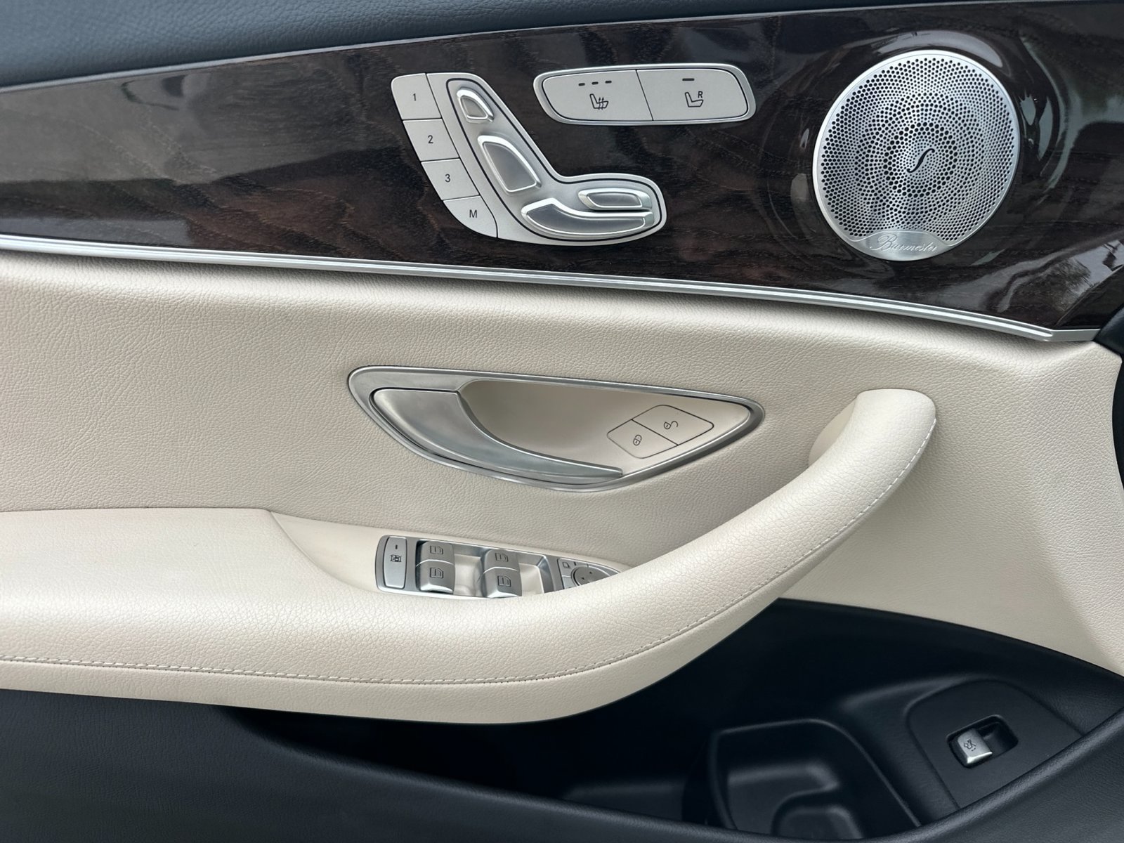 Used 2020 Mercedes-Benz E 450 4MATIC Sedan image 9