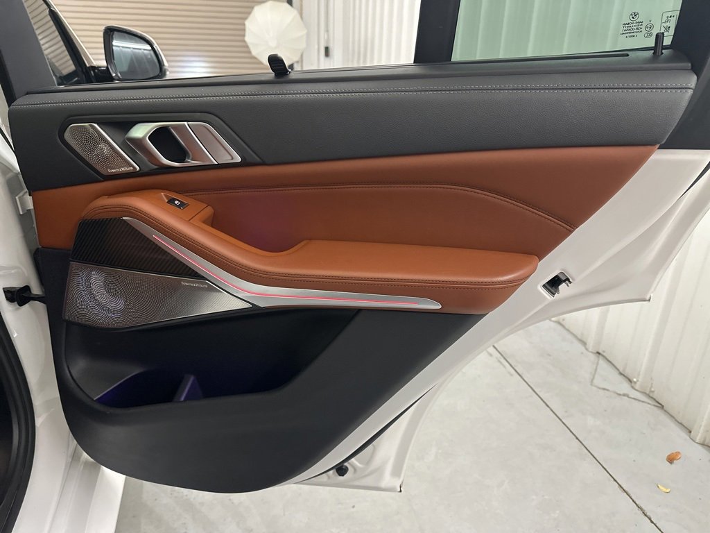 Used 2021 BMW X5 M50i w/ Executive Package image 34