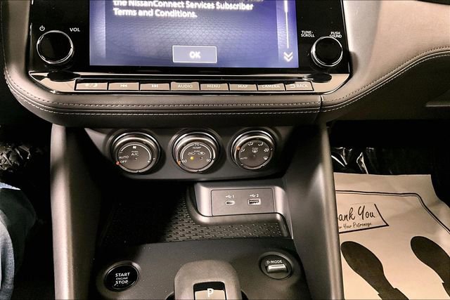 Used 2025 Nissan Z Performance w/ Floor Mat Package image 30