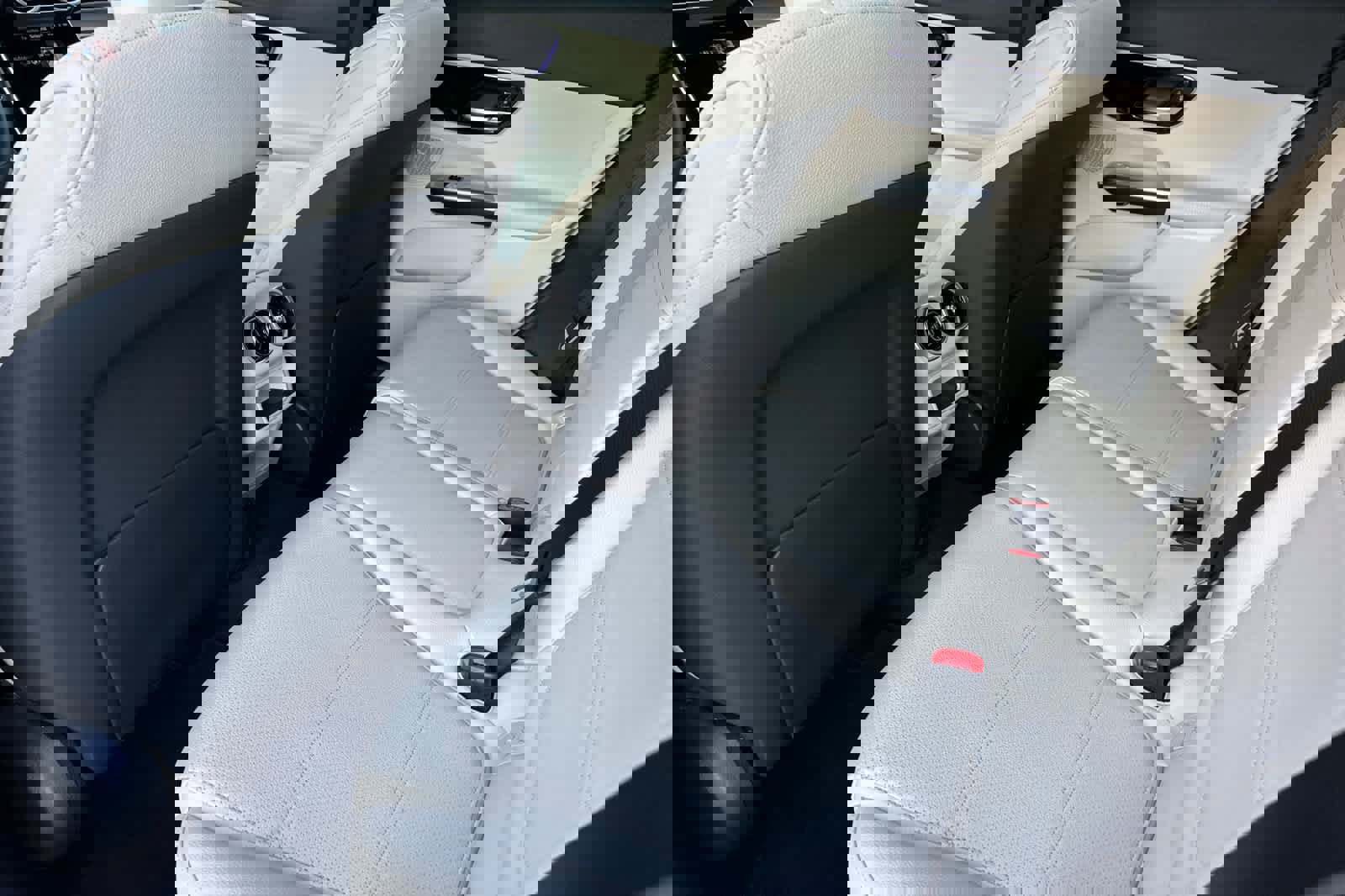 Certified 2026 Mercedes-Benz GLC 300 GLC 300 image 11