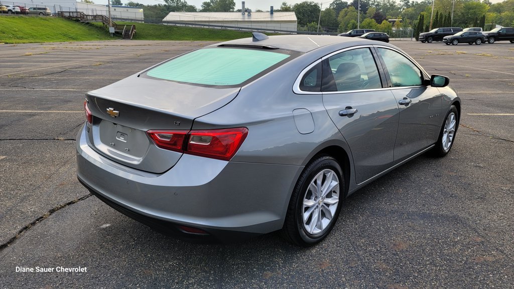 Used 2025 Chevrolet Malibu LT FWD image 12