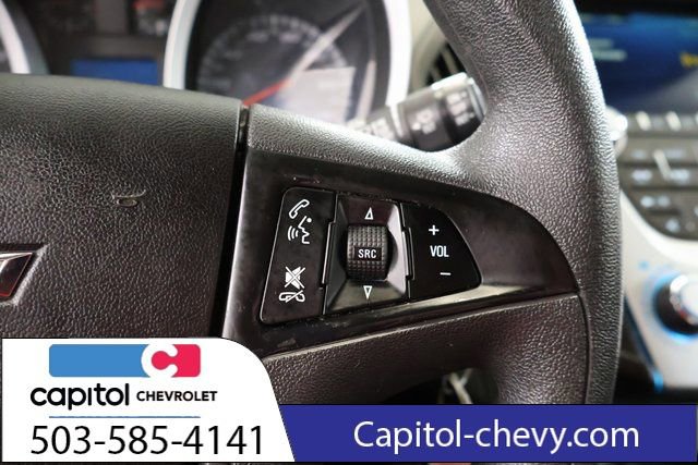 Used 2017 Chevrolet Equinox LS image 18