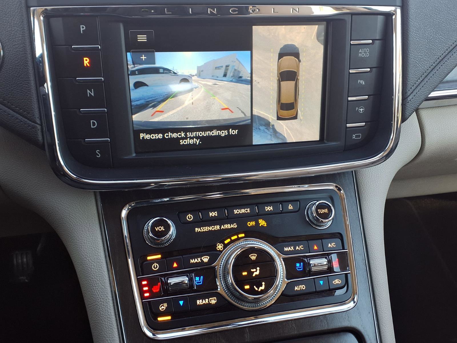 Used 2020 Lincoln Continental Reserve w/ Luxury Package image 27