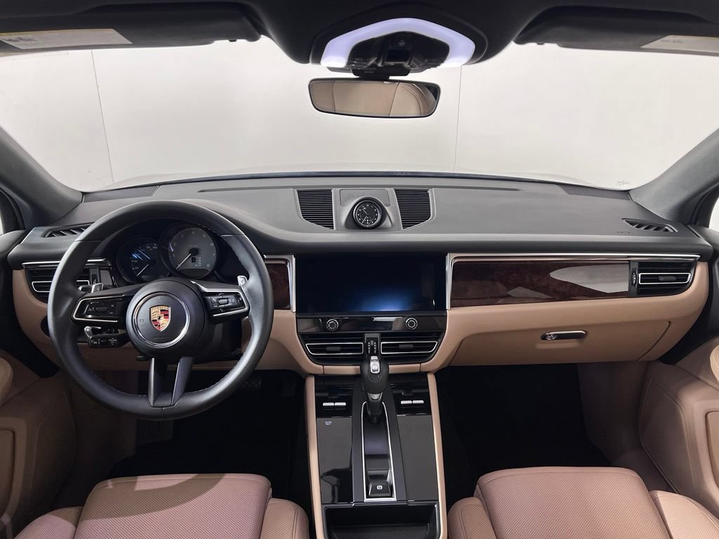 Certified 2023 Porsche Macan S AWD/4WD image 20