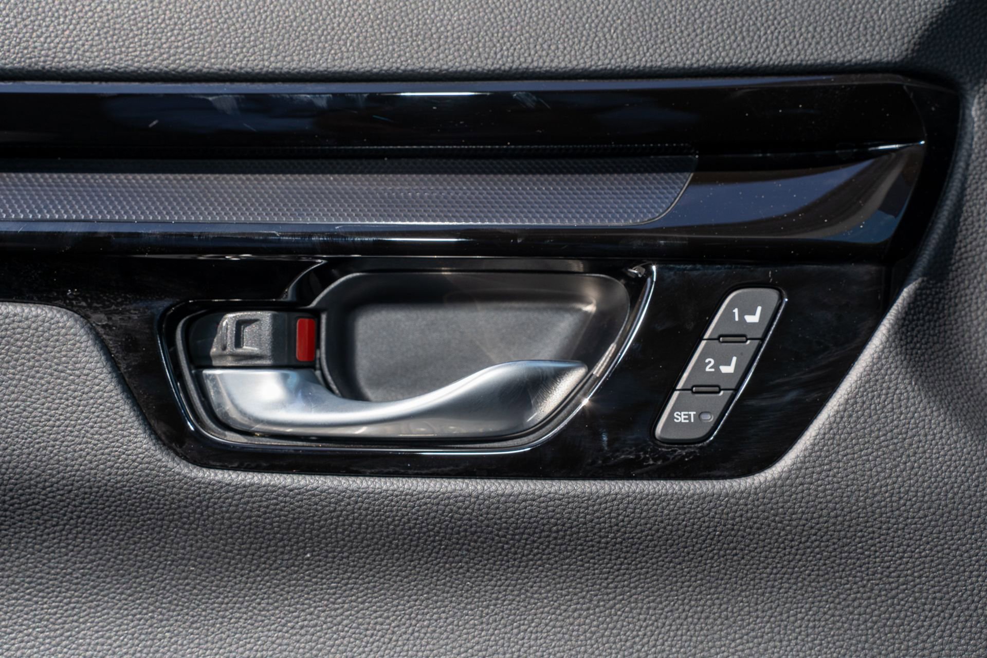 Certified 2025 Honda CR-V EX-L image 28