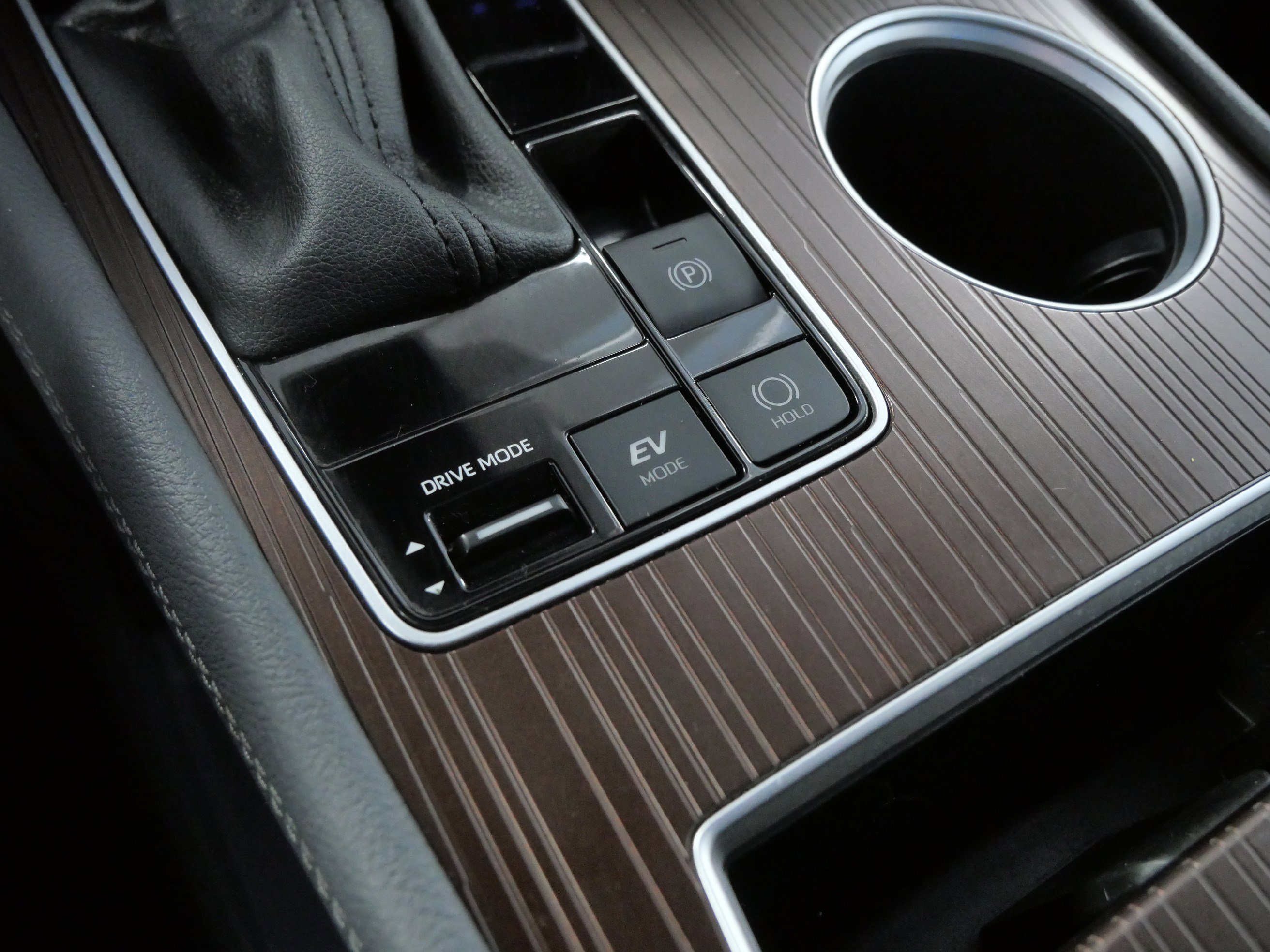 Certified 2024 Toyota Sienna LE image 30