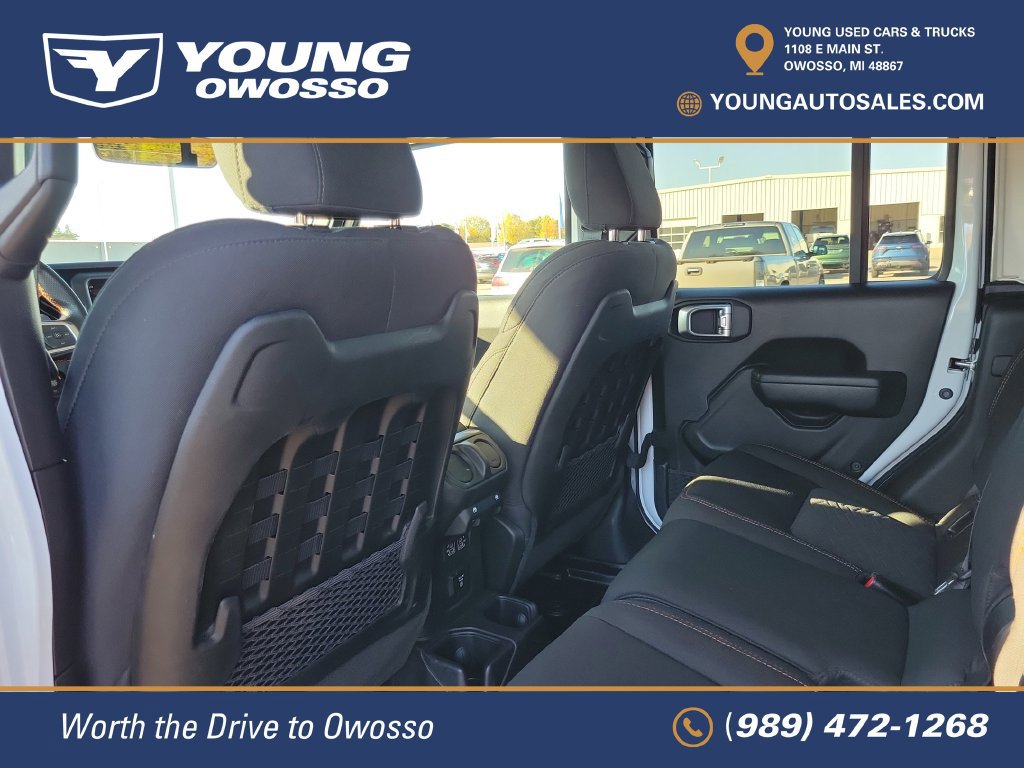 Used 2022 Jeep Gladiator Mojave AWD/4WD image 31