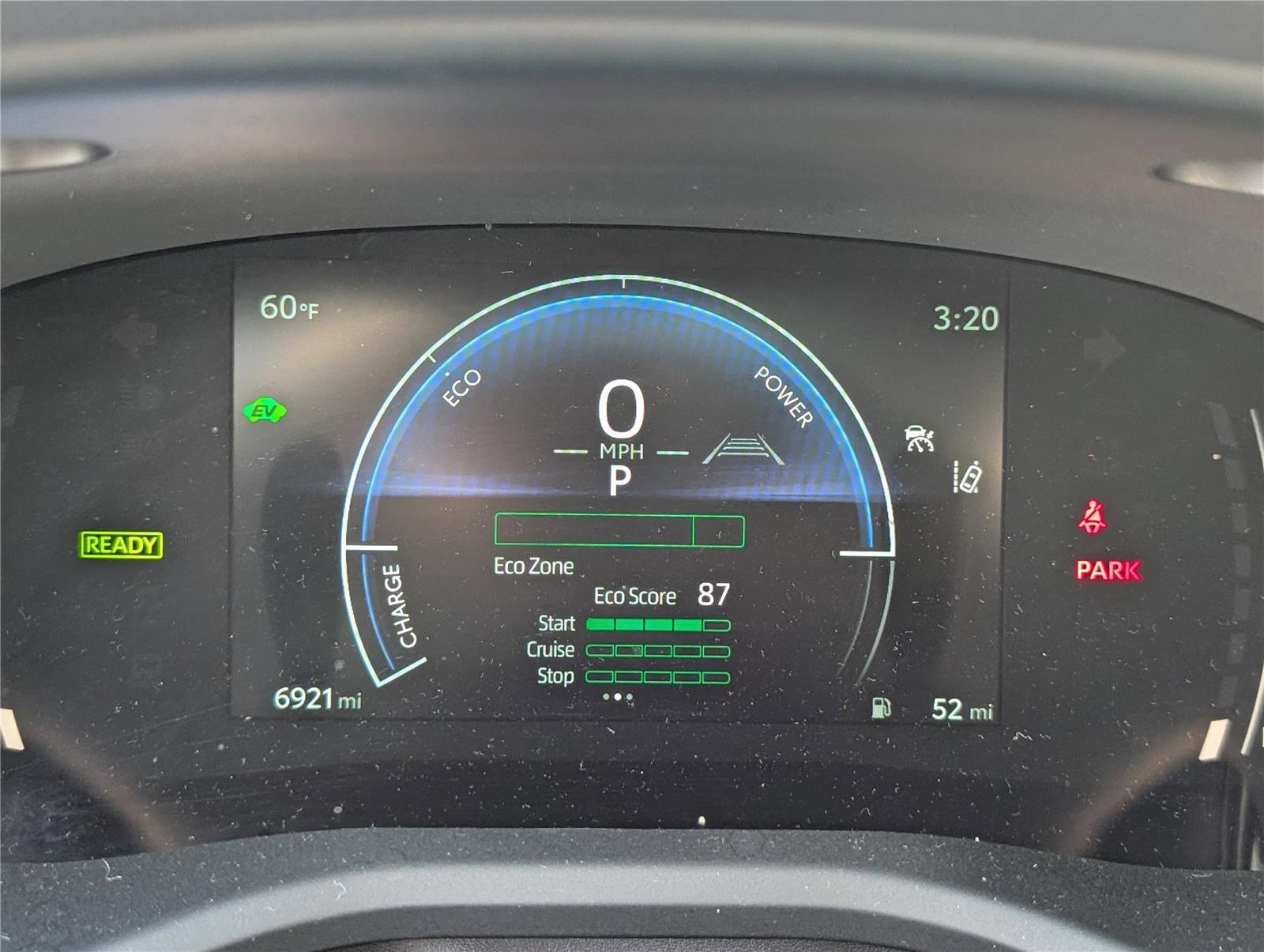 Used 2025 Toyota Camry SE image 28