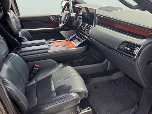 Used 2022 Lincoln Navigator Reserve RWD image 20