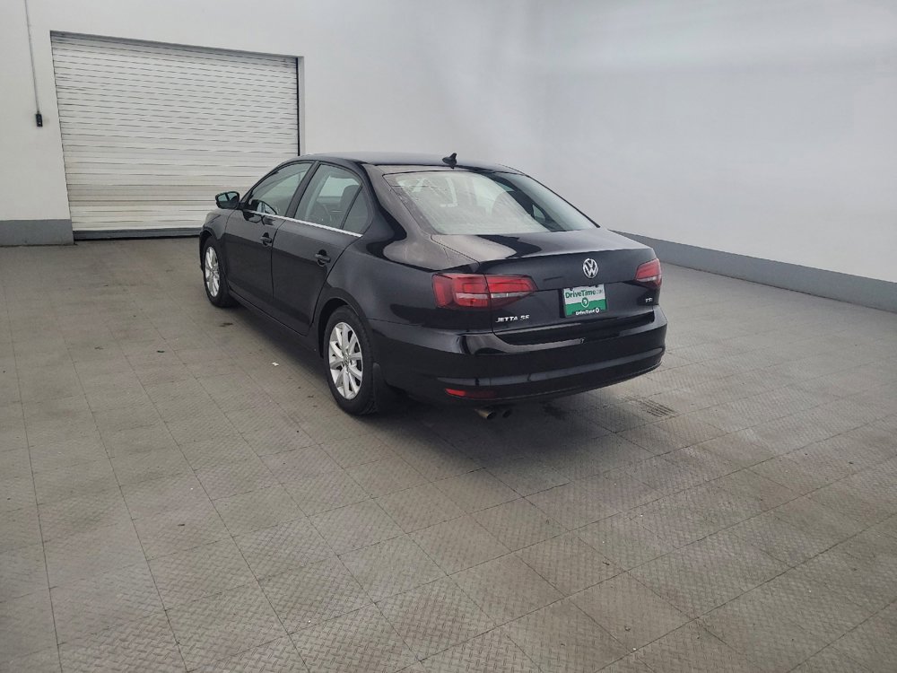 Used 2017 Volkswagen Jetta SE FWD image 5
