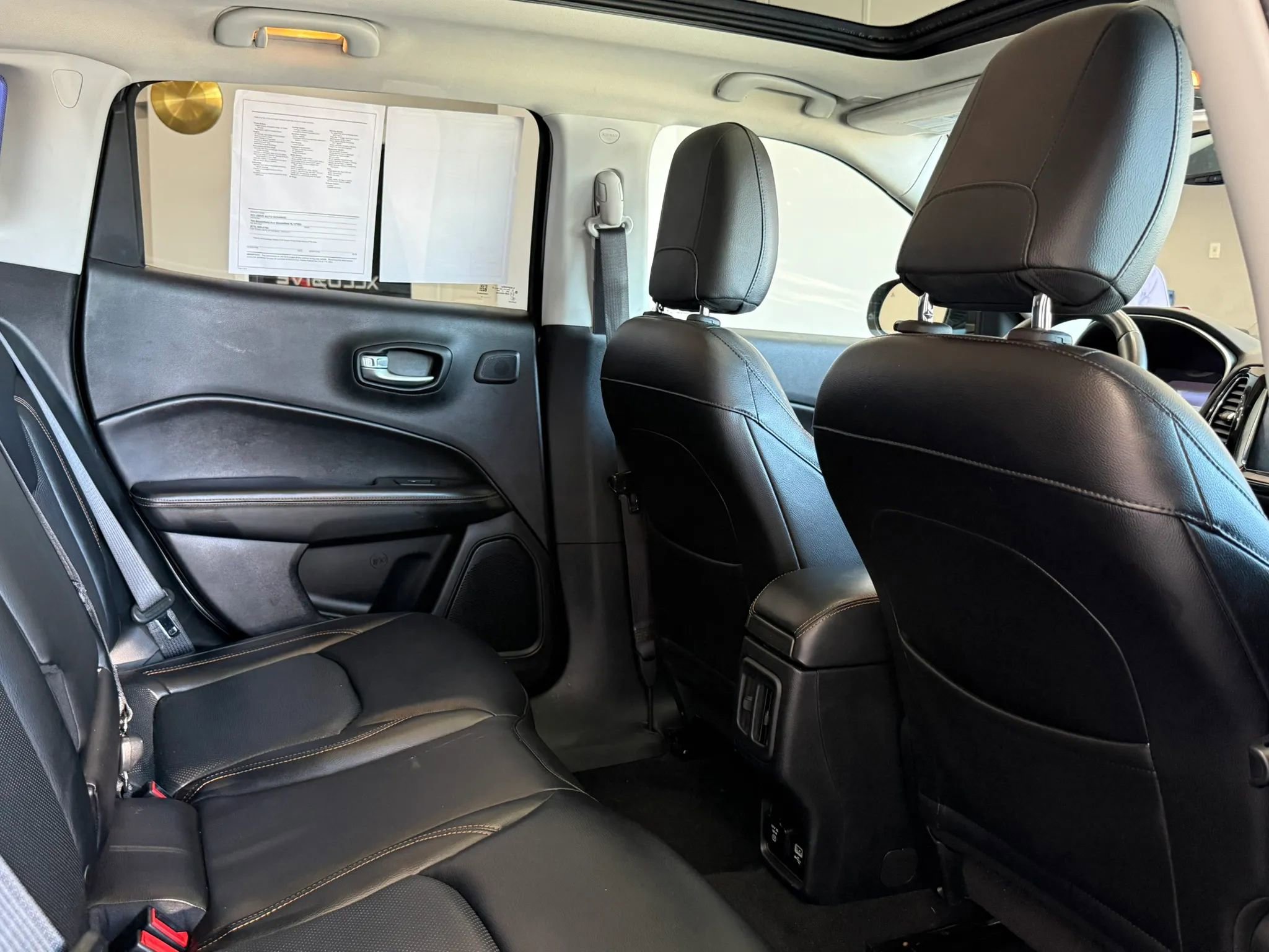 Used 2017 Jeep Compass Limited AWD/4WD image 29