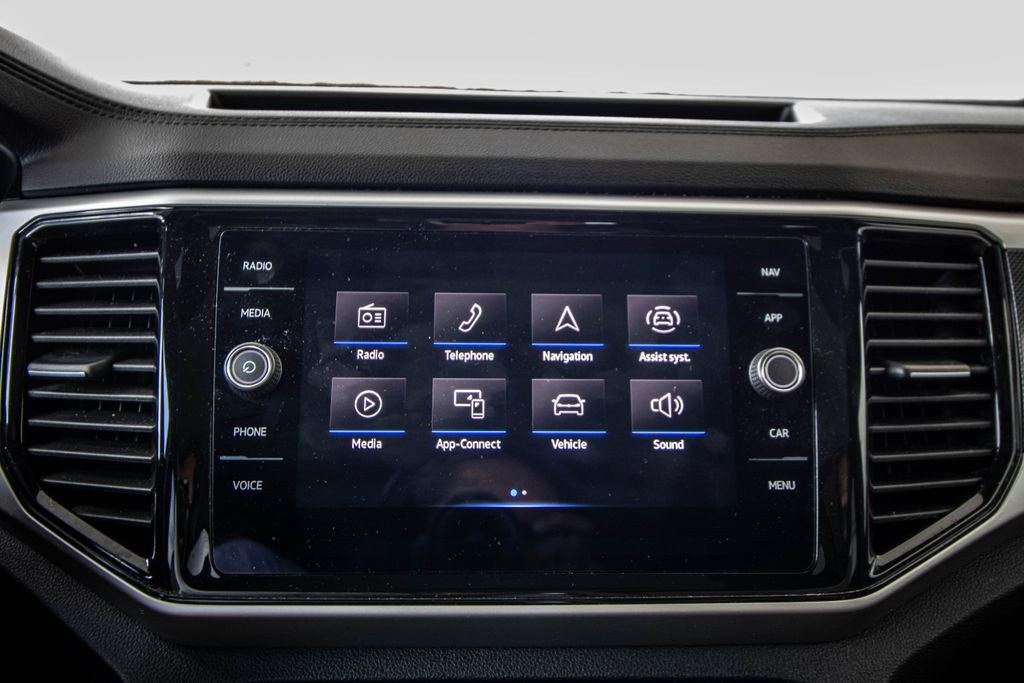 Used 2023 Volkswagen Atlas Cross Sport SEL R-Line AWD/4WD image 41