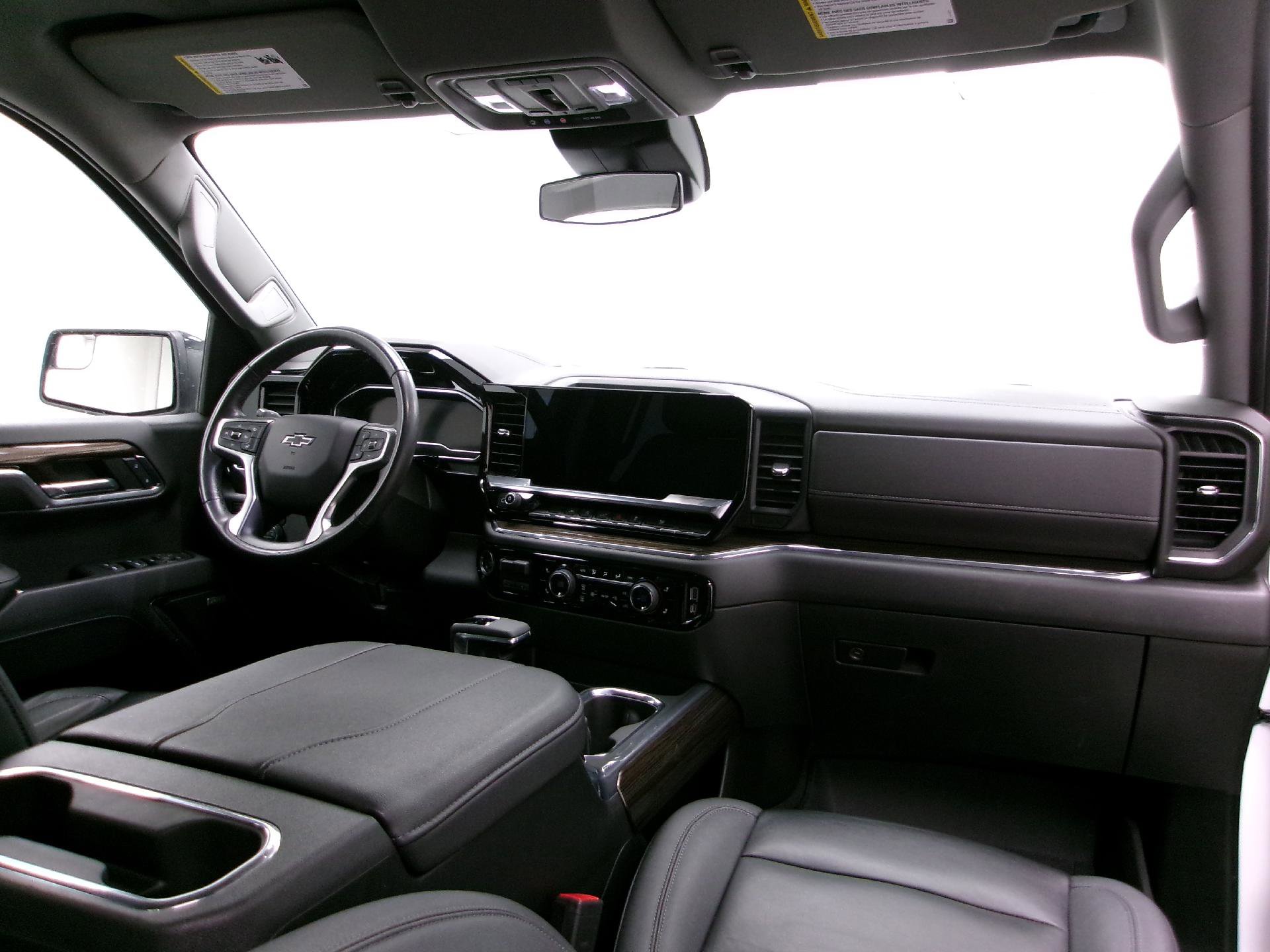 Certified 2023 Chevrolet Silverado 1500 RST w/ Redline Edition image 3