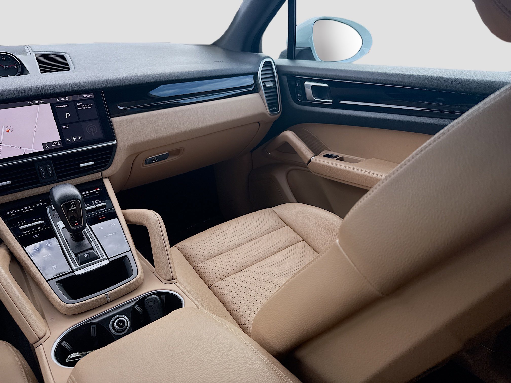 Used 2021 Porsche Cayenne AWD/4WD image 22