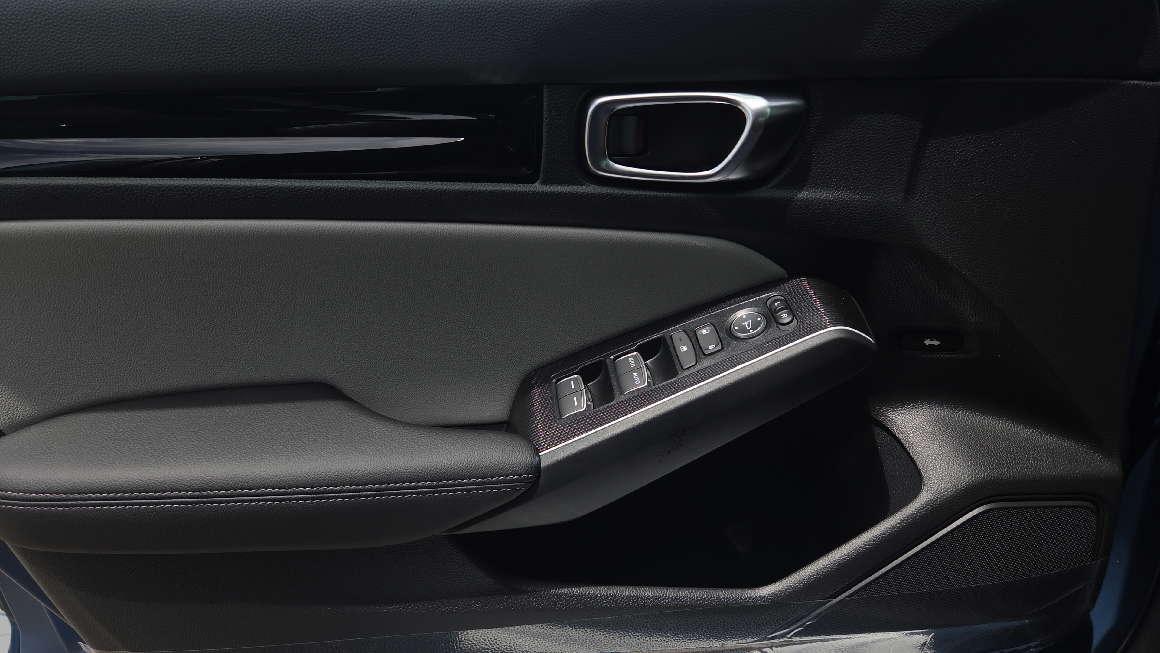 New 2026 Honda Civic Sport Touring image 34