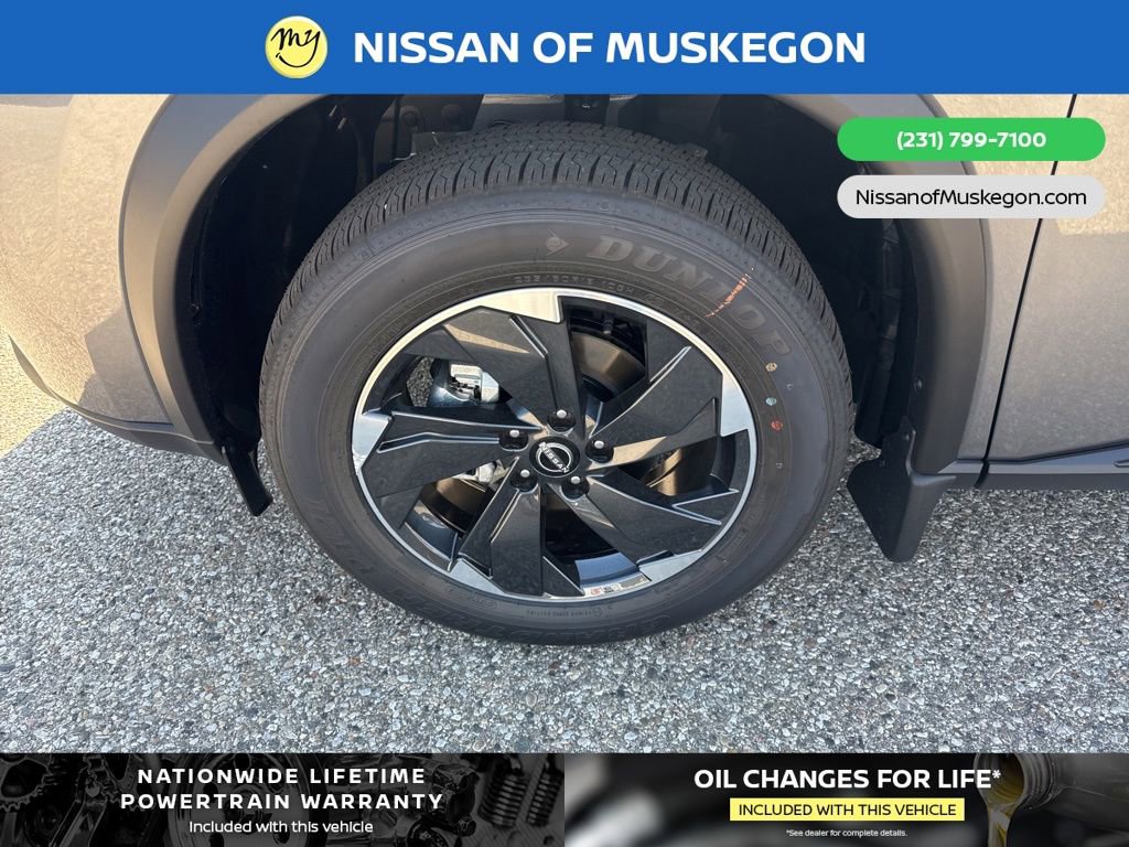 New 2026 Nissan Rogue SV image 8