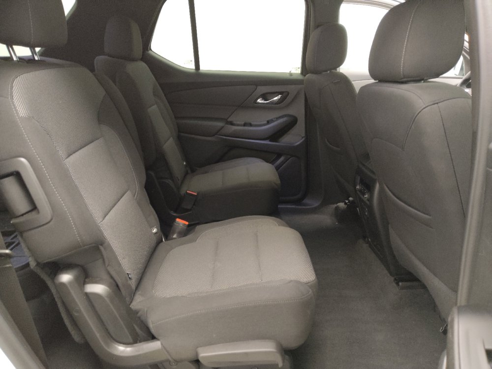 Used 2023 Chevrolet Traverse LT w/ LPO, Floor Liner Package AWD/4WD image 19