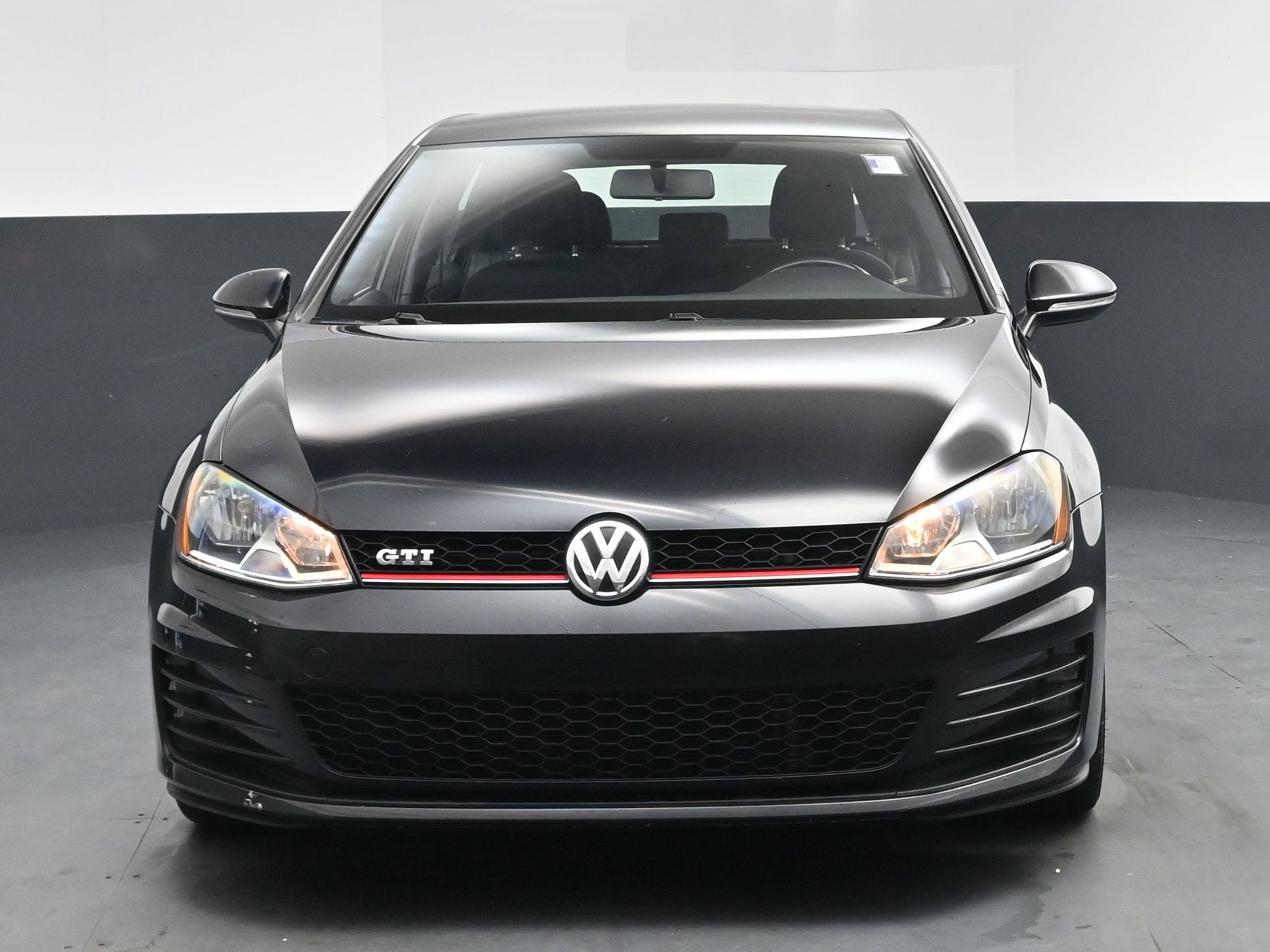 Used 2016 Volkswagen GTI S image 11