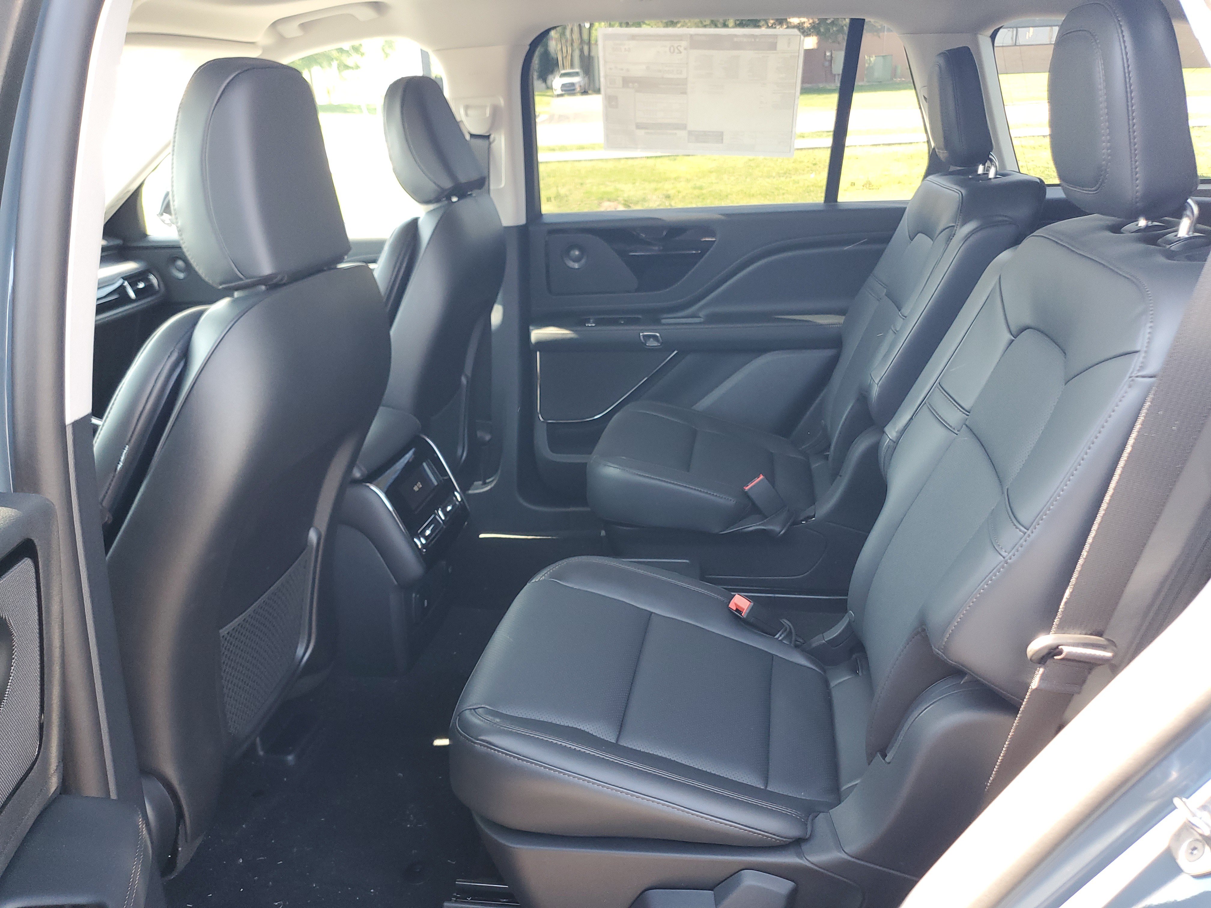 New 2026 Lincoln Aviator AWD image 23
