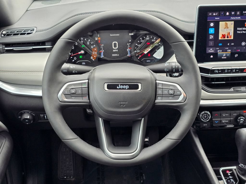 Used 2024 Jeep Compass Limited AWD/4WD image 8