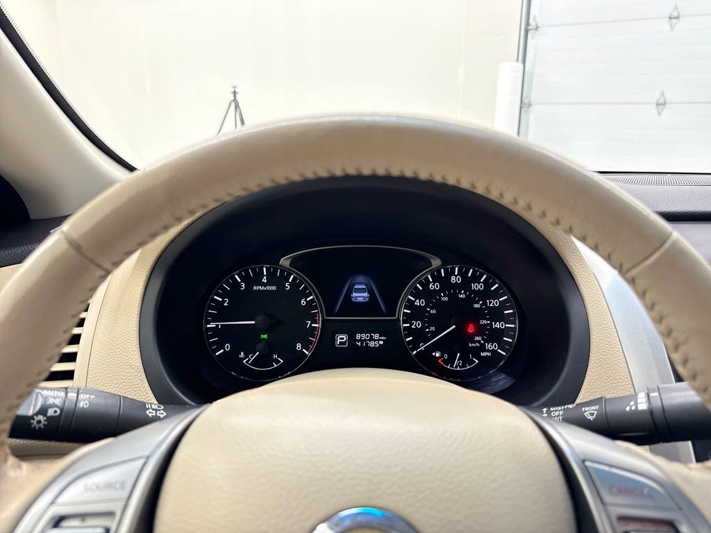 Used 2015 Nissan Altima 2.5 SV w/ Convenience Package FWD image 16