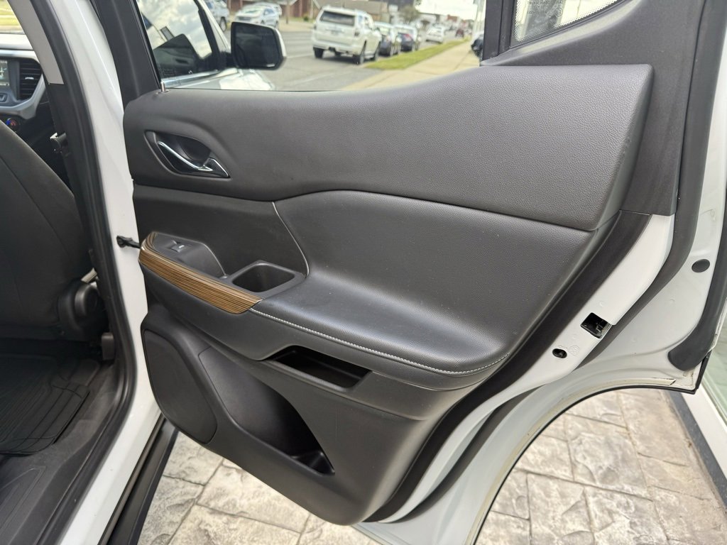 Certified 2019 GMC Acadia SLE image 37