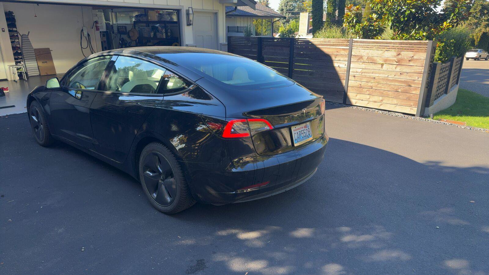 Used 2021 Tesla Model 3 Long Range AWD/4WD image 4