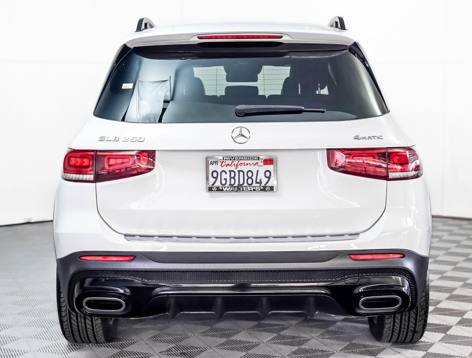Certified 2023 Mercedes-Benz GLB 250 4MATIC image 11