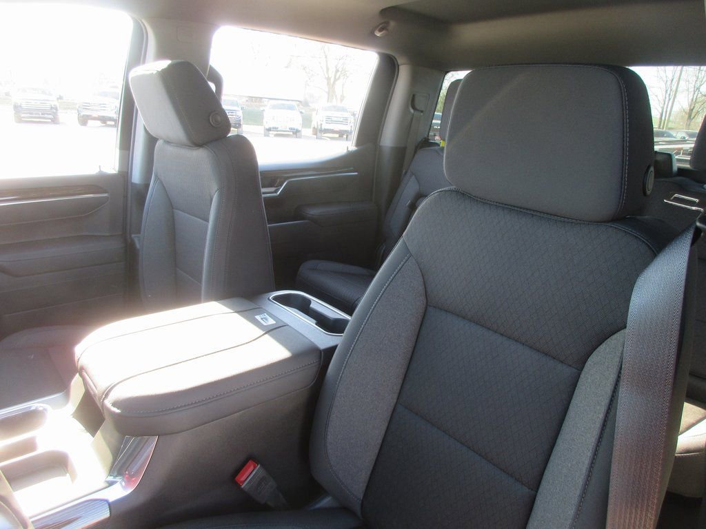 New 2026 GMC Sierra 1500 Elevation image 13