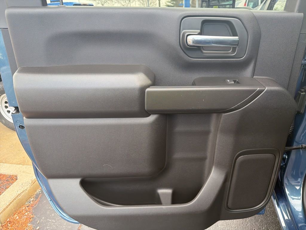New 2026 Chevrolet Silverado 2500 Custom w/ Custom Value Package image 30