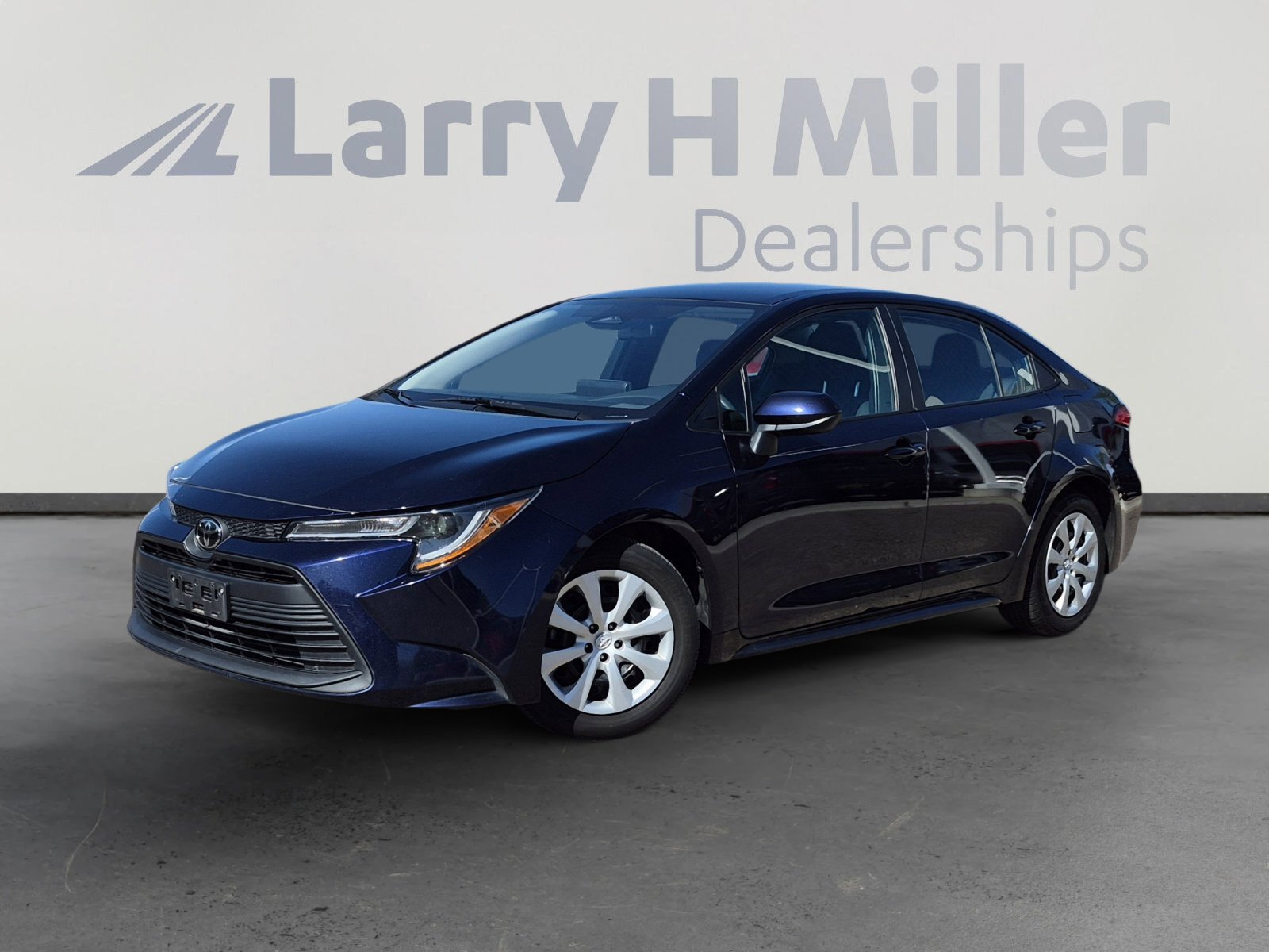 Certified 2024 Toyota Corolla LE image 1