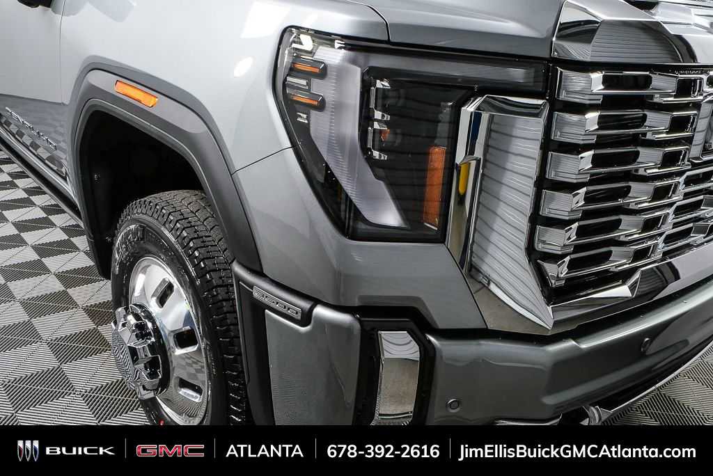 New 2026 GMC Sierra 3500 Denali w/ Denali Reserve Package image 34