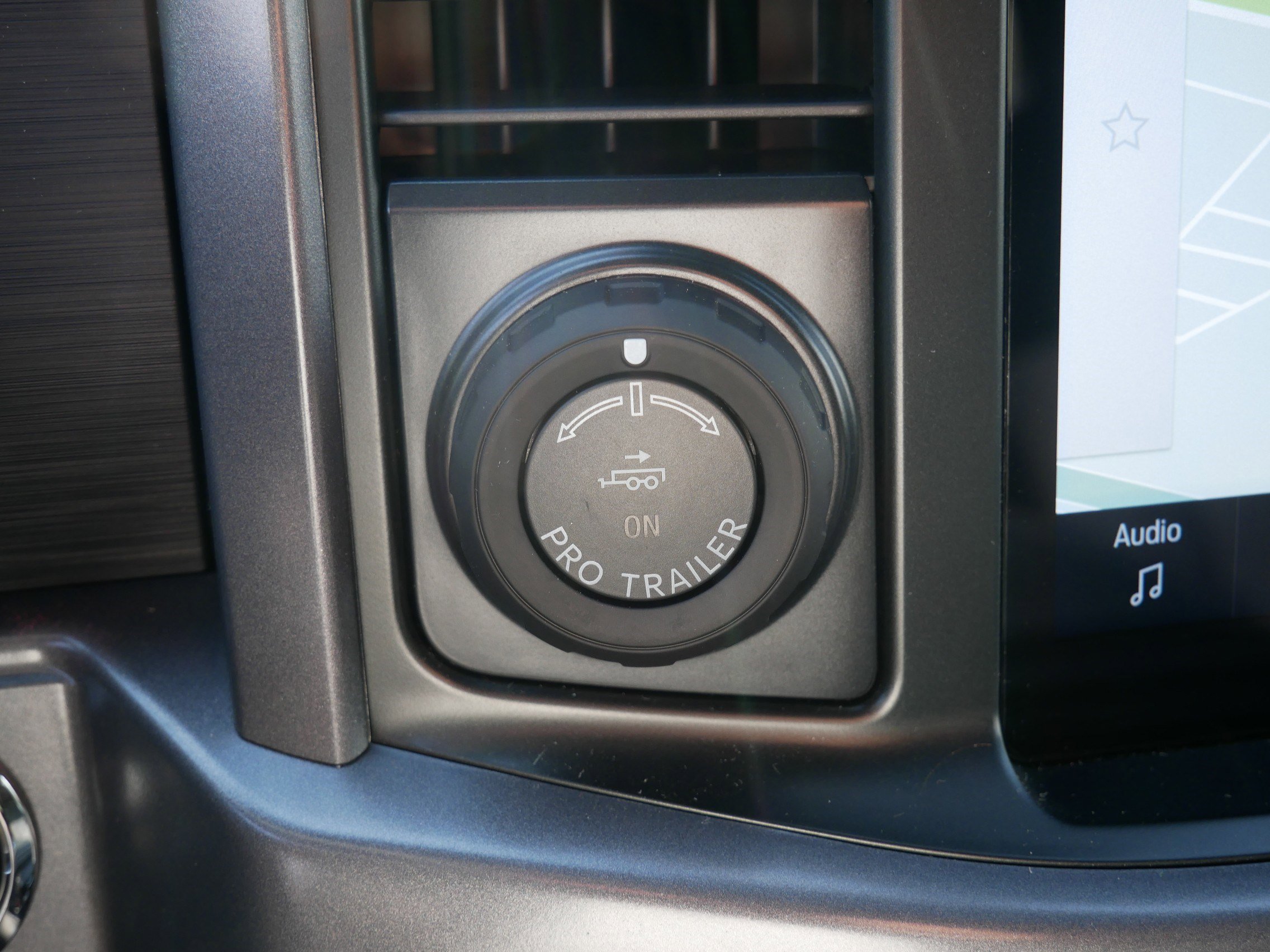 New 2025 Ford F150 XLT w/ Equipment Group 302A MID image 30