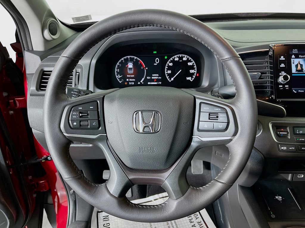 Used 2025 Honda Ridgeline Sport image 14