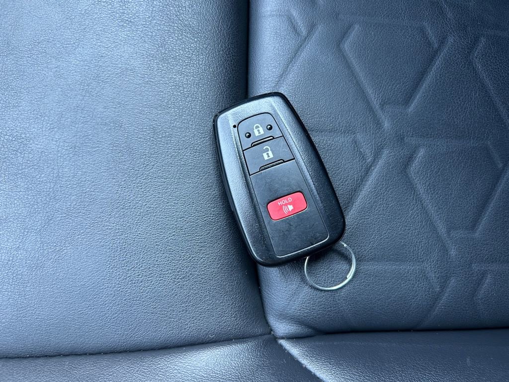 Used 2023 Toyota RAV4 Adventure image 33