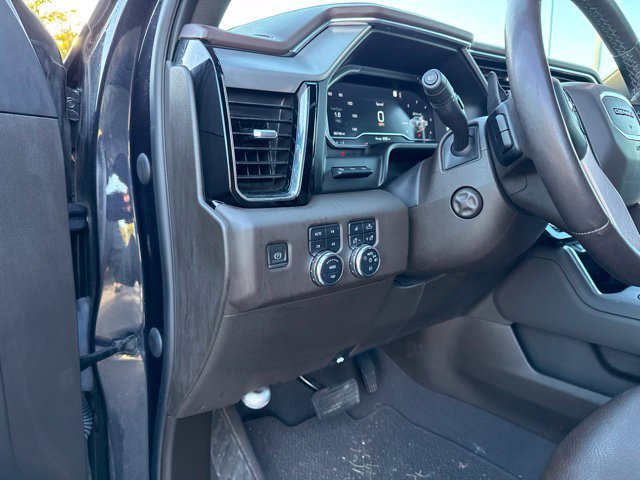 Used 2023 GMC Sierra 1500 Denali w/ Technology Package AWD/4WD image 14