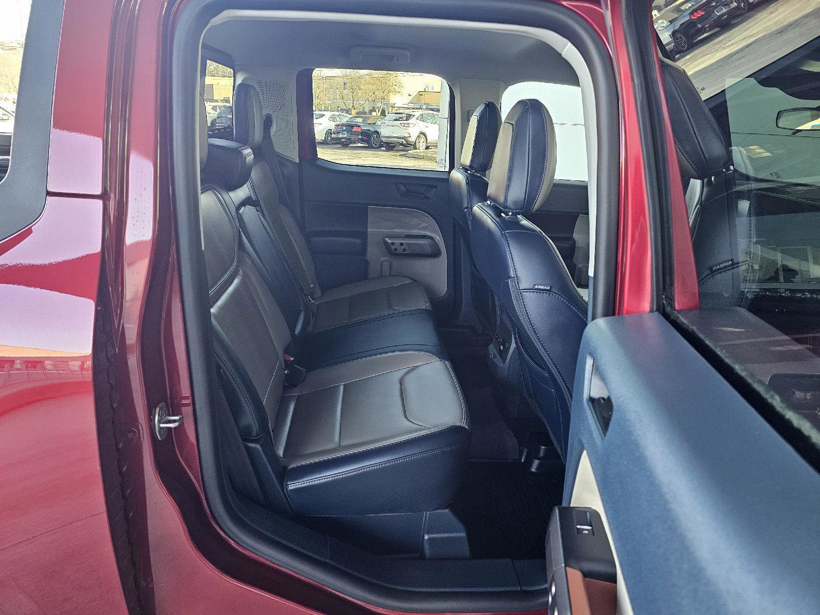 Used 2025 Ford Maverick Lariat w/ 4K Tow Package image 14