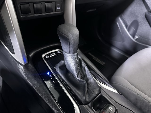 Used 2024 Toyota Corolla Cross AWD Hybrid image 16